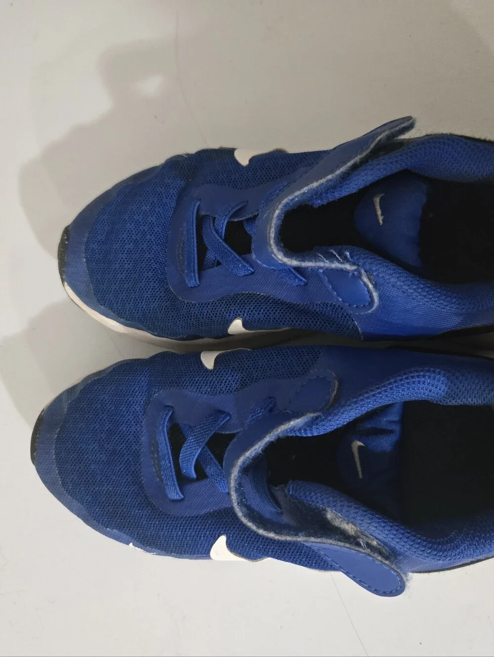 sz 12 child Nike sneakers